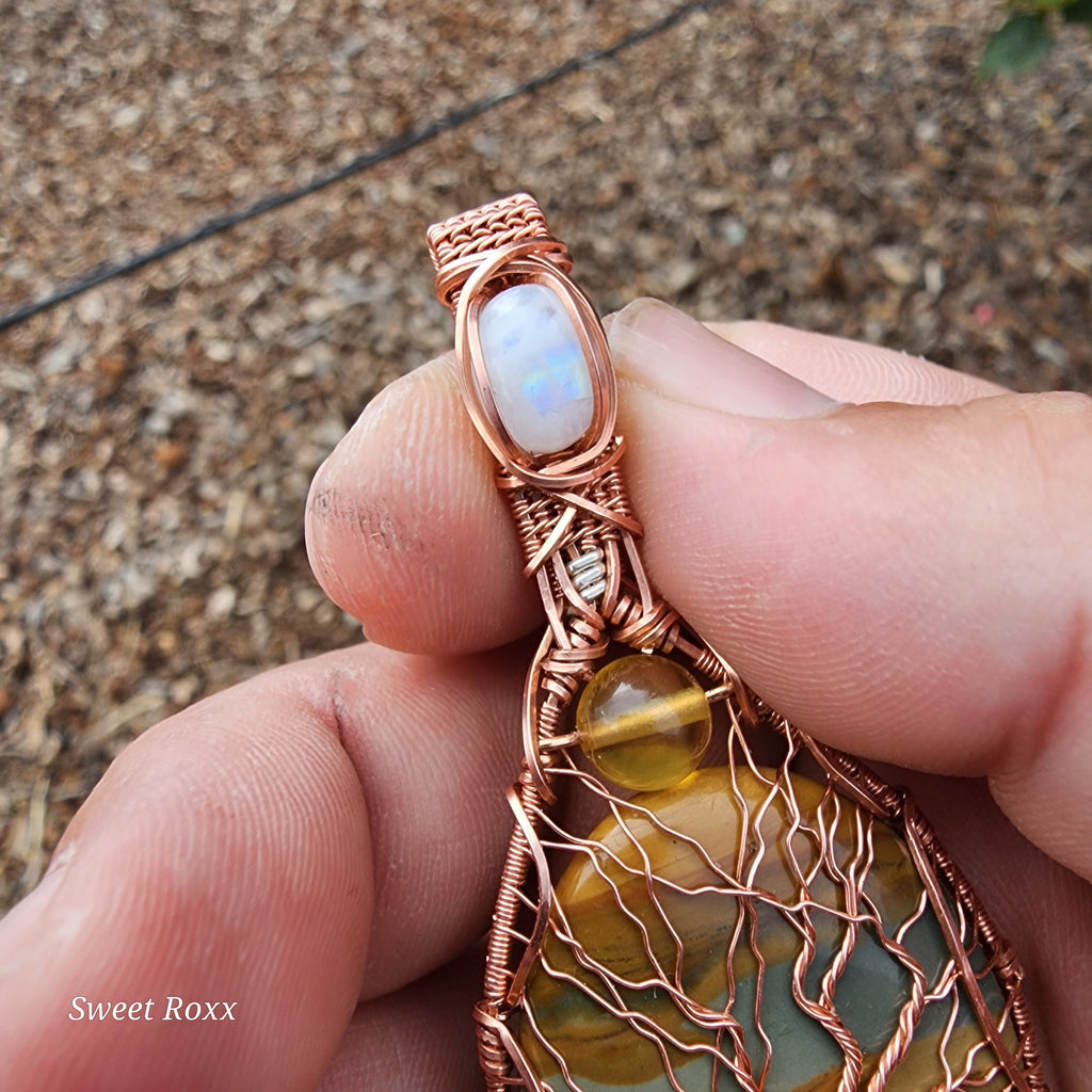 The Desert Spirit Weaver Talisman