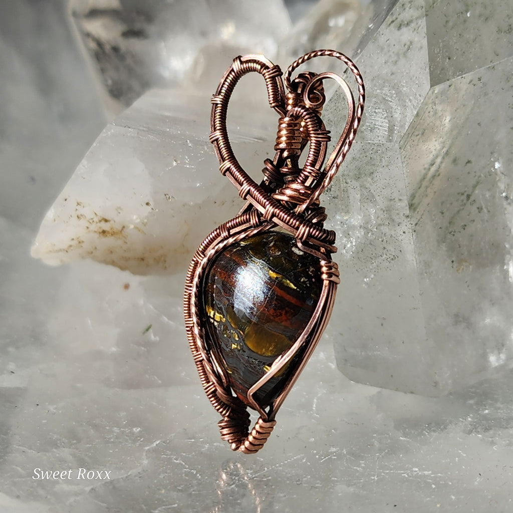 Divine Feminine Tiger Iron Pendant in Vintage Copper