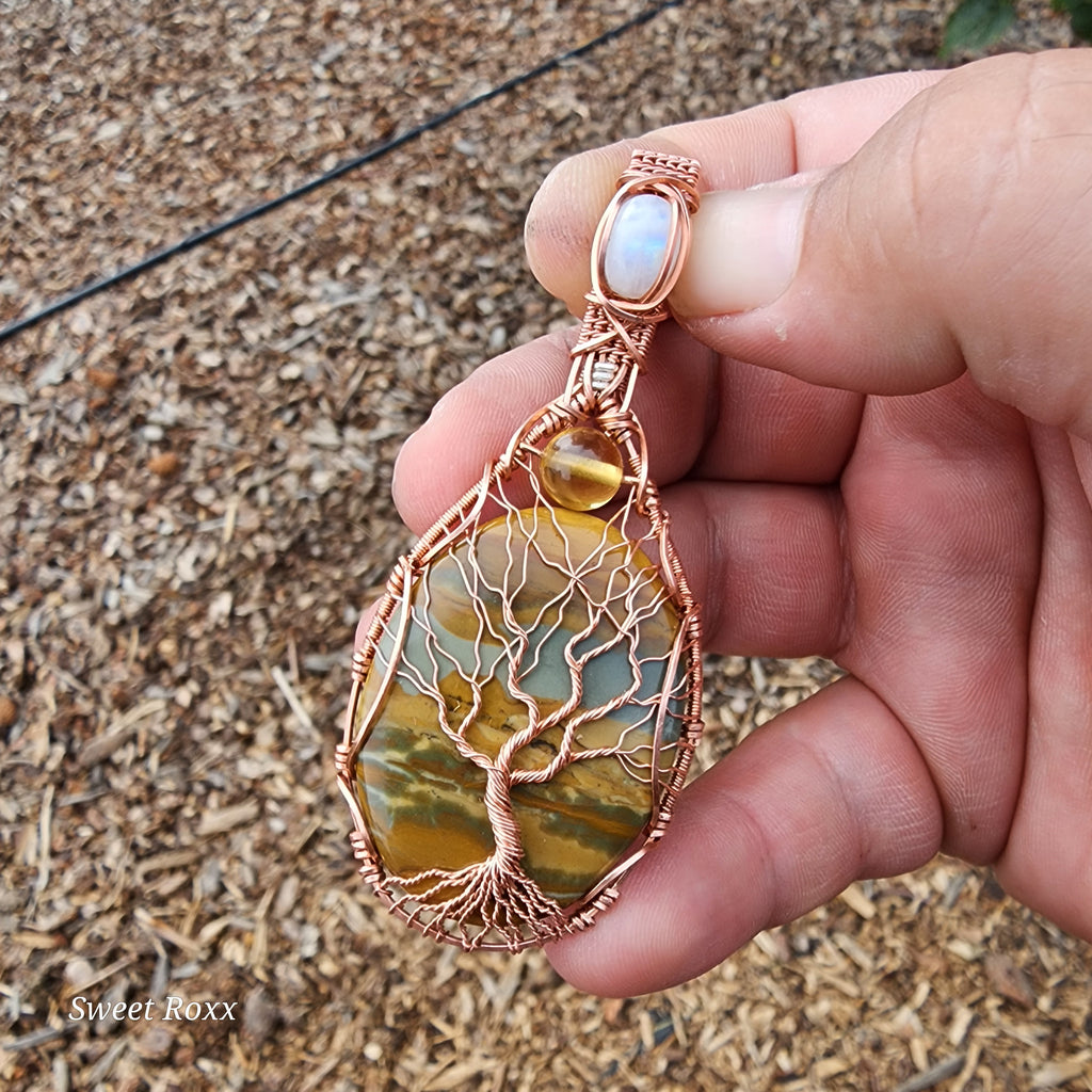 The Desert Spirit Weaver Talisman