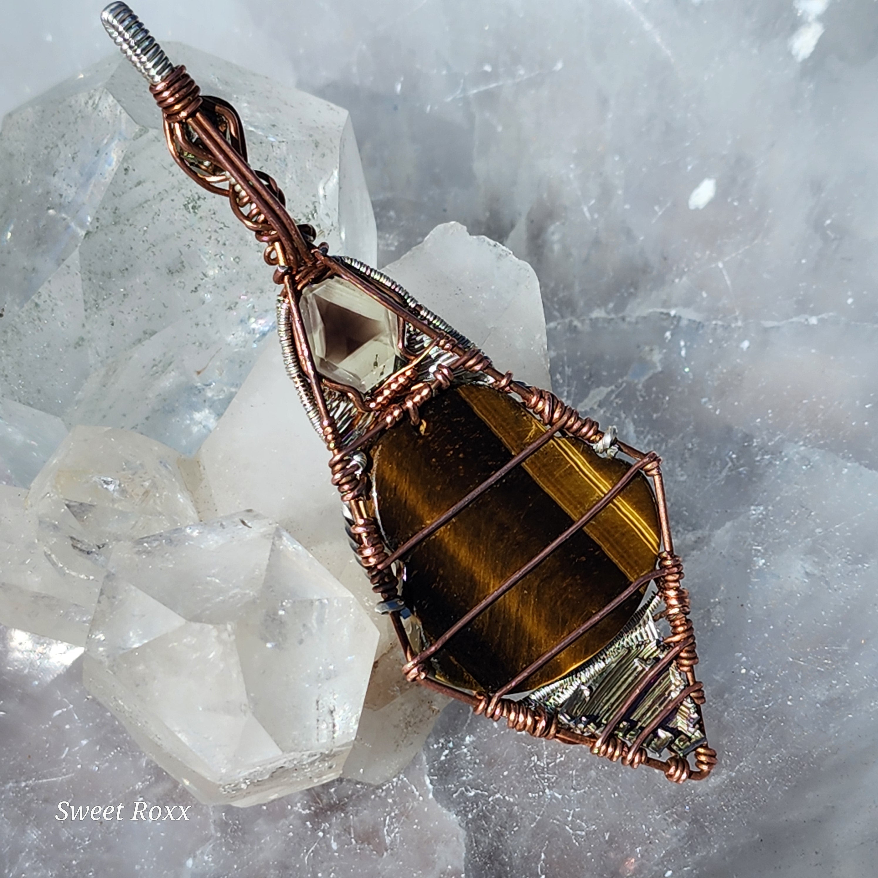 The Elder Oracle of Aeon Talisman