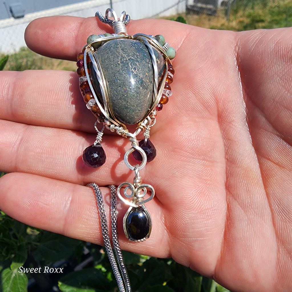 The Sovereign Oracle Talisman