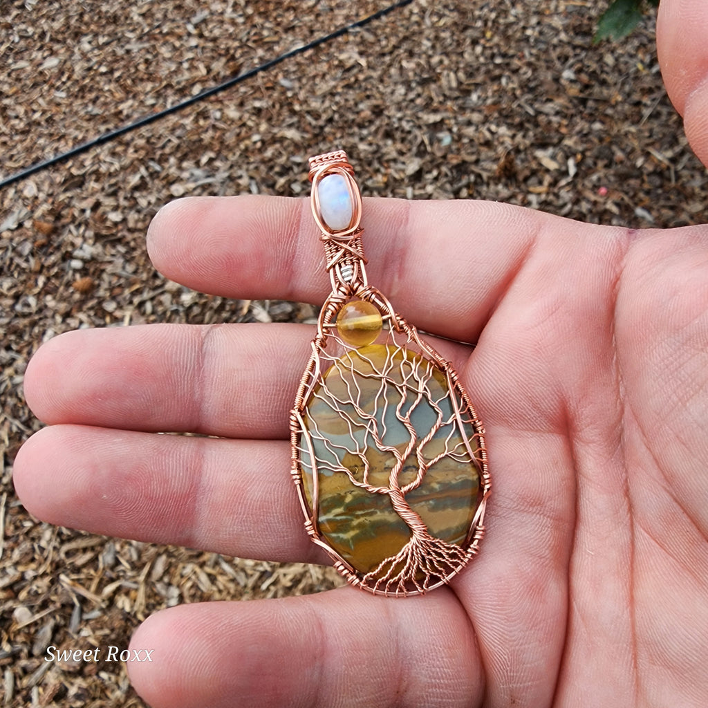 The Desert Spirit Weaver Talisman