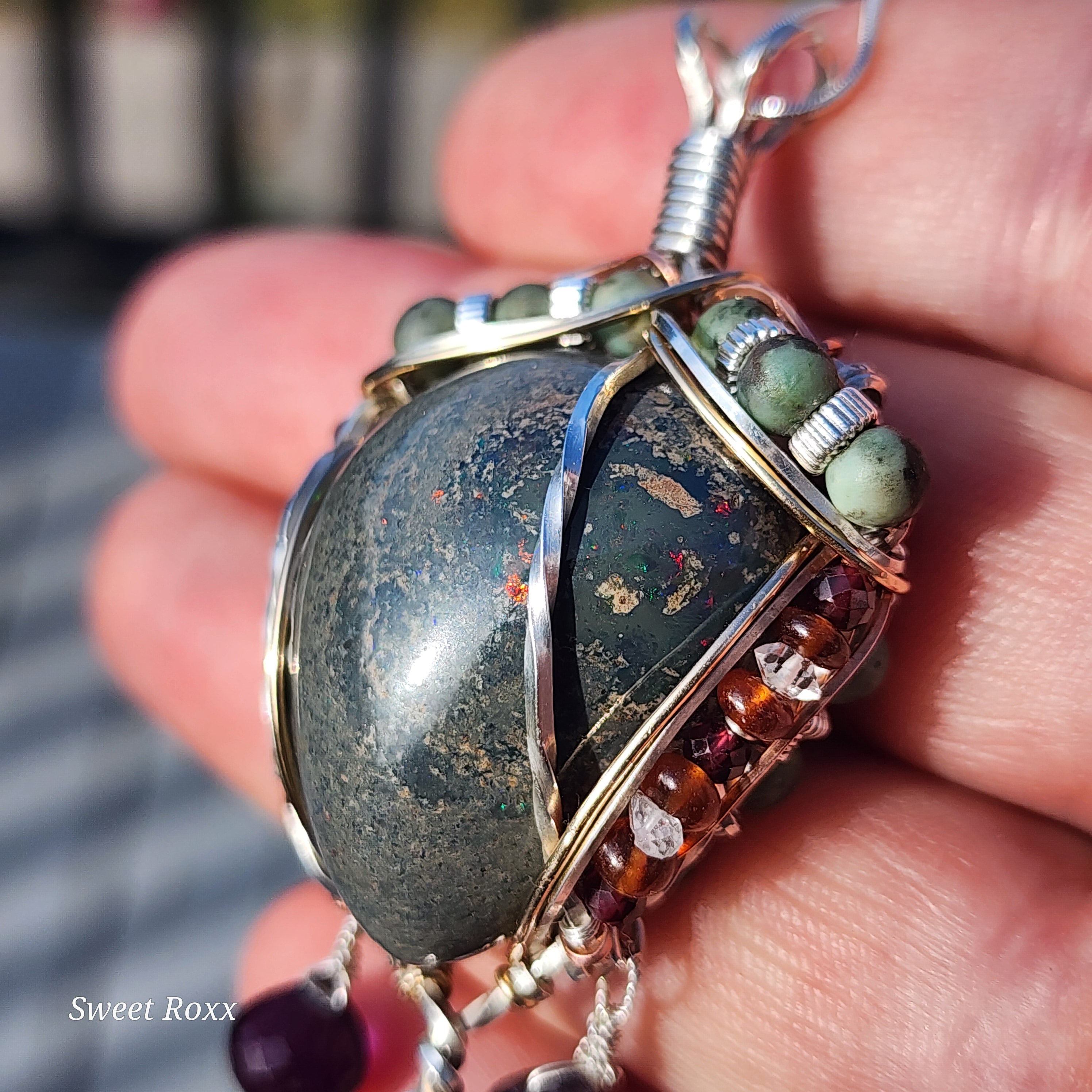 The Sovereign Oracle Talisman
