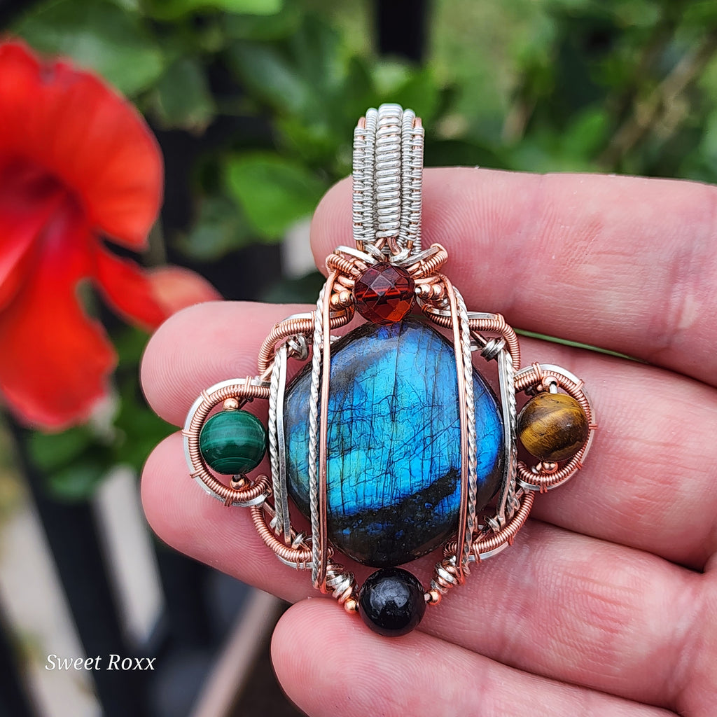 The Alchemist's Compass Talisman